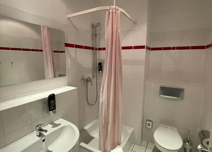 فندق Hotel Birkenwerder 3*